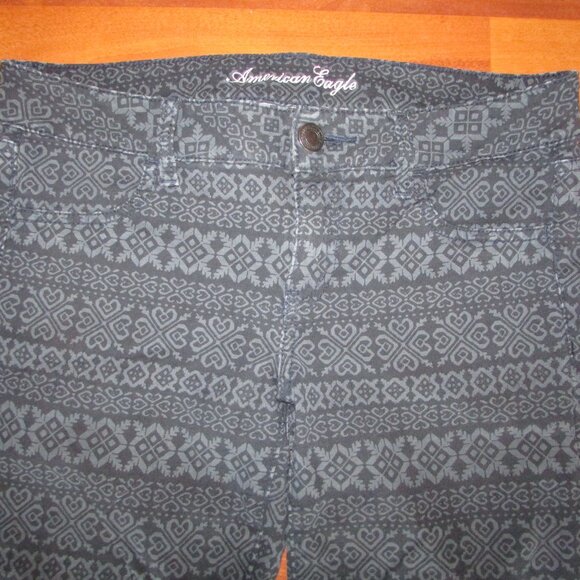 American Eagle Outfitters Tribal Print Jeggings - Sz 10 - Picture 3 of 12